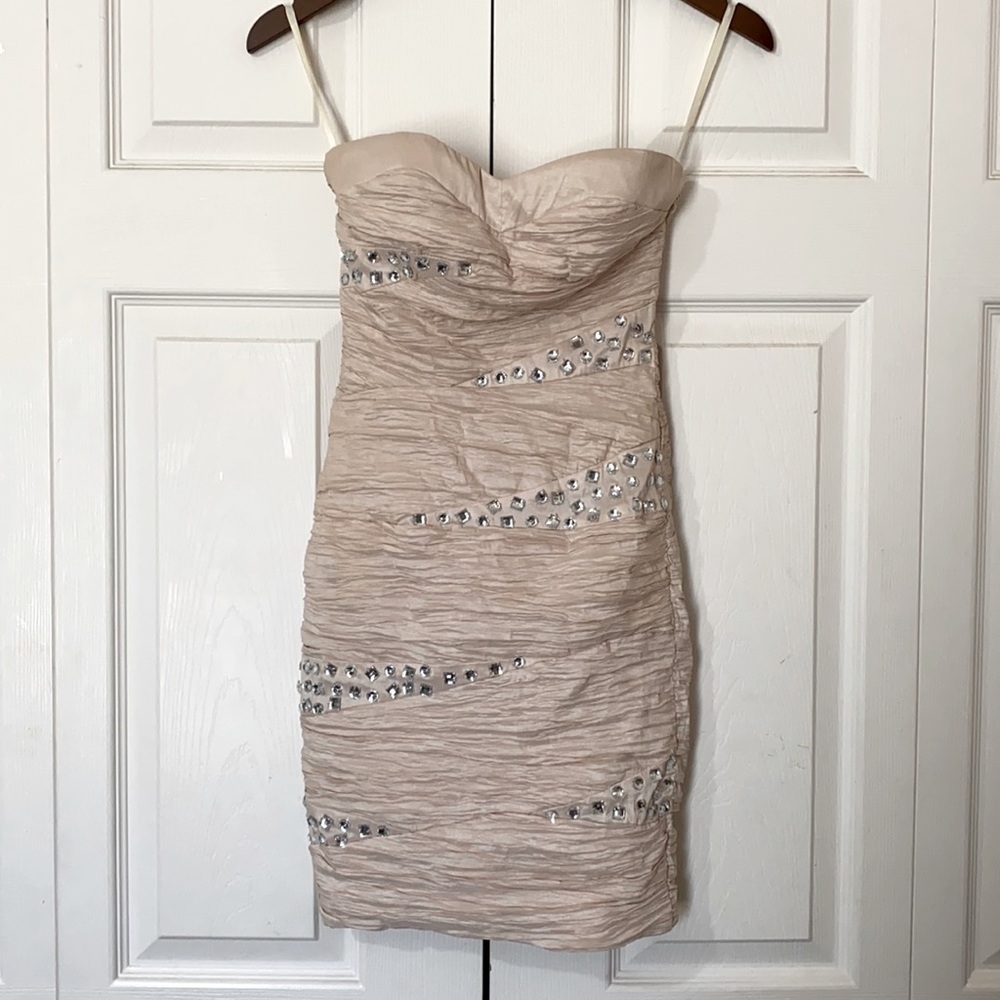 Arden B XS strapless beige cocktail dress